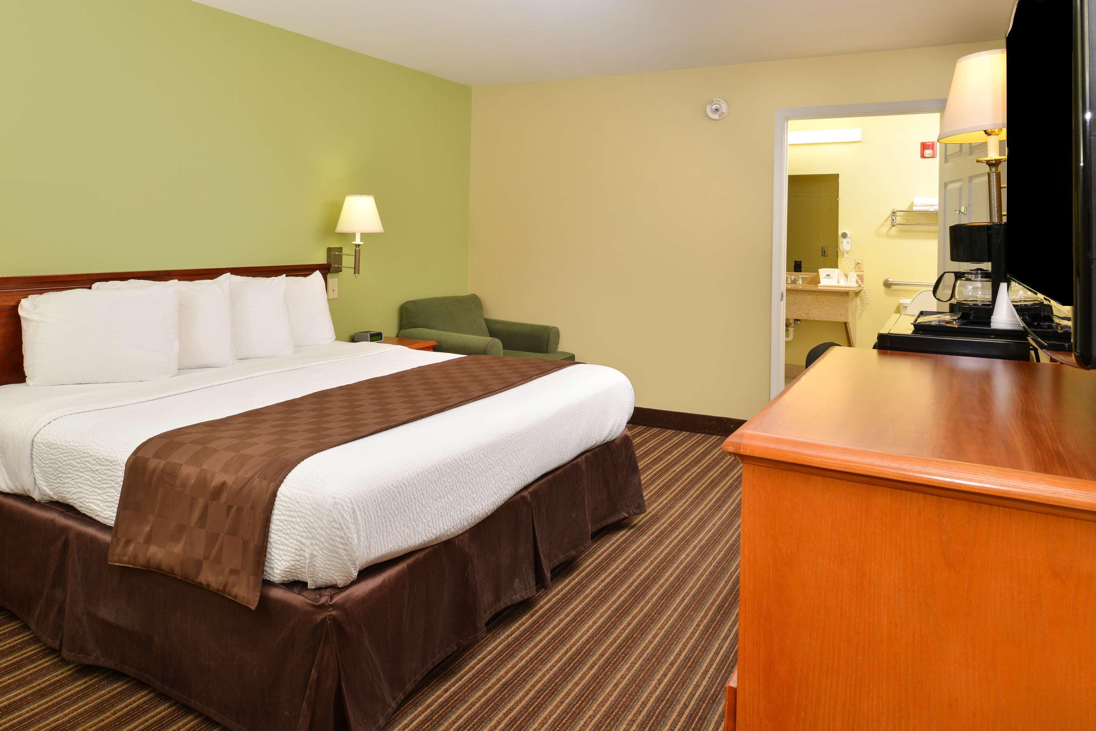 Americas Best Value Inn And Suites Little Rock Bagian luar foto
