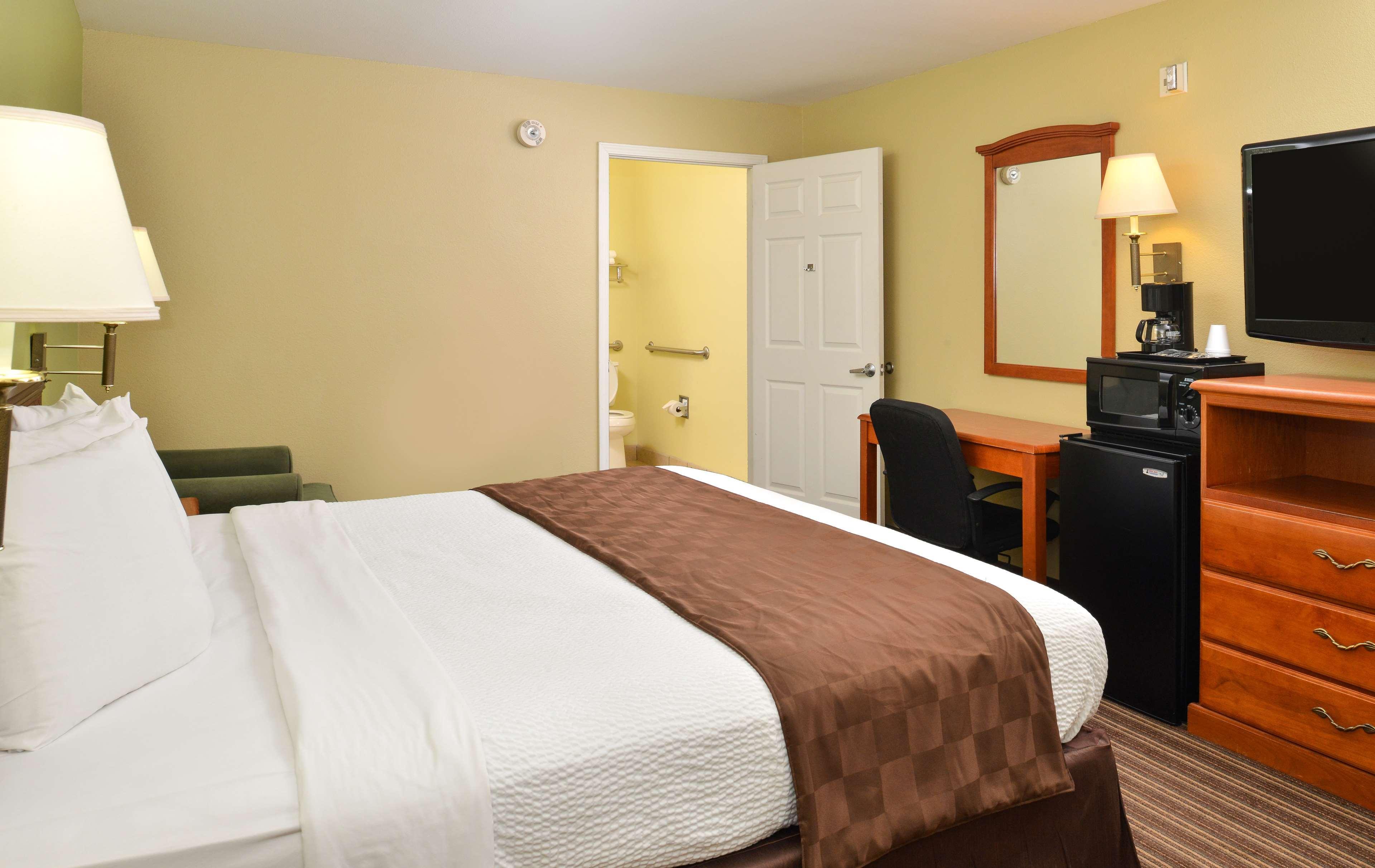 Americas Best Value Inn And Suites Little Rock Bagian luar foto