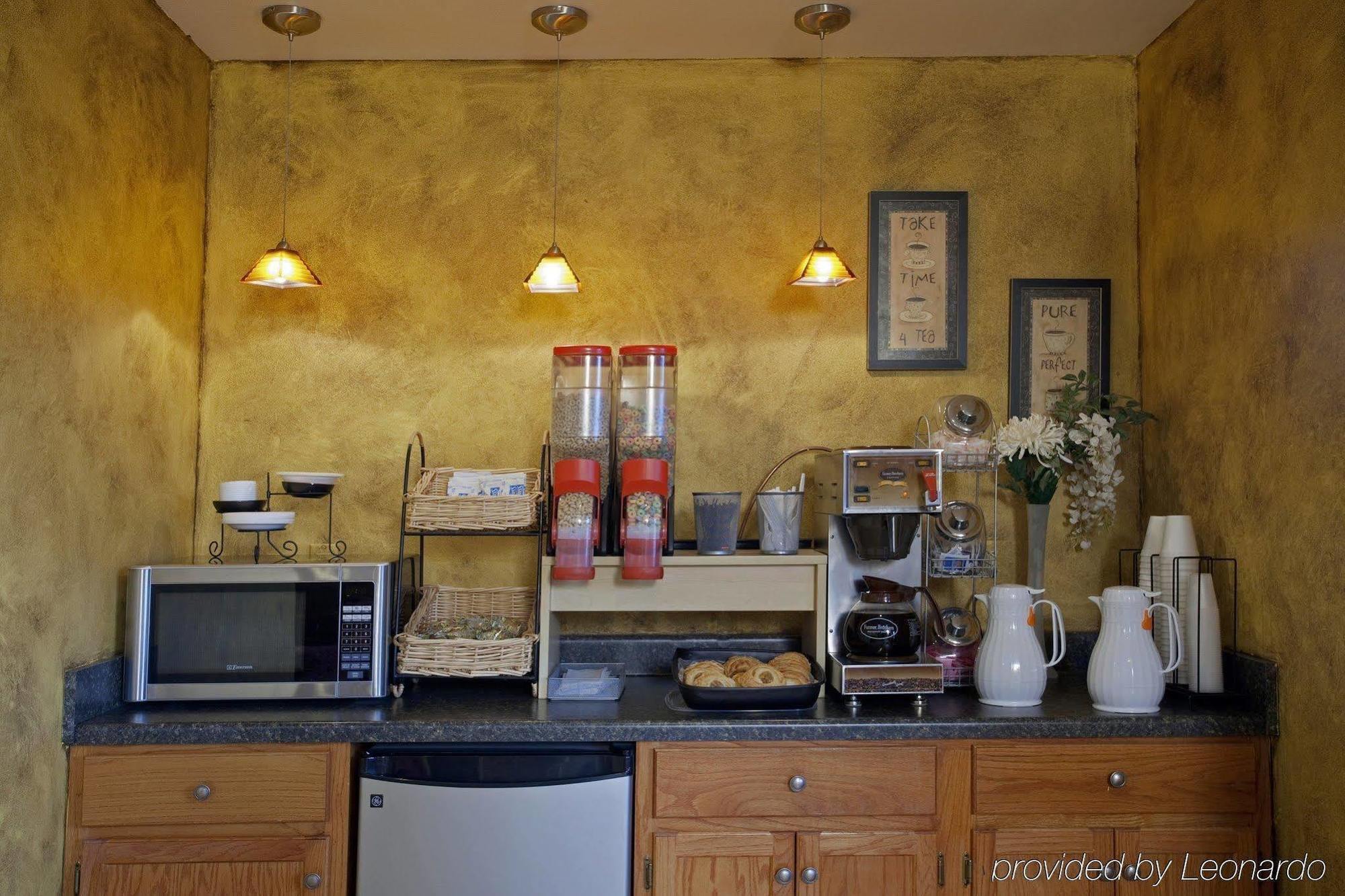 Americas Best Value Inn And Suites Little Rock Restoran foto